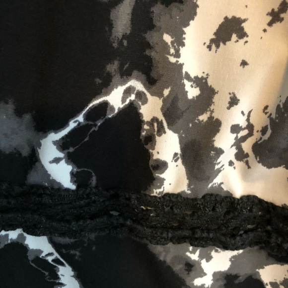 Tie Dye Scoop Neck Top - Picture 4 of 7